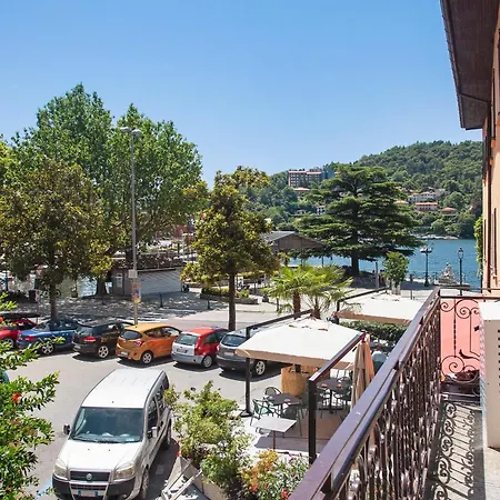 Labiena 12 Maggiore Appartement *