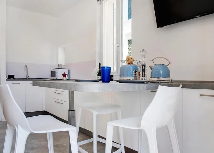 Labiena 12 Maggiore * Laveno-Mombello